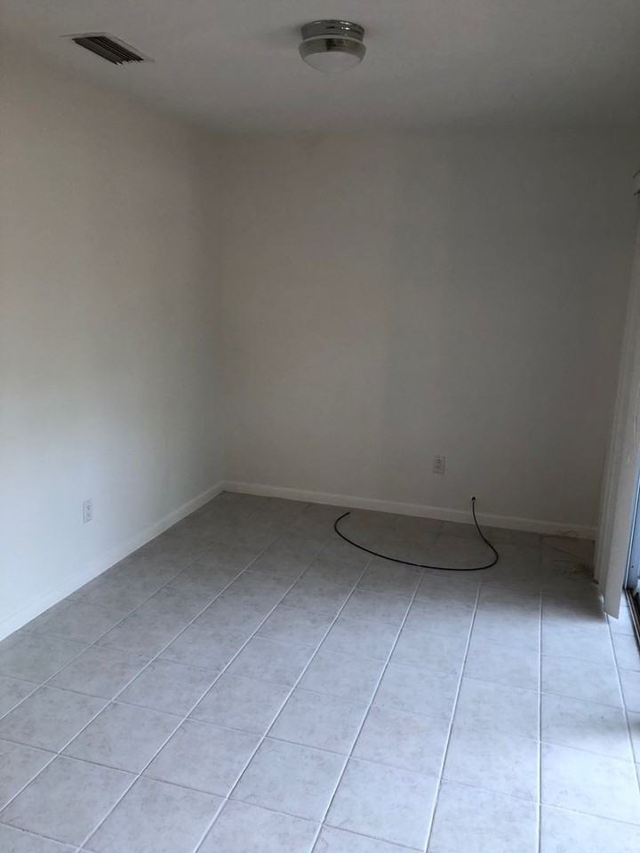 4040 Nw 19th Pl - Photo 7 of 14