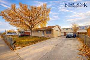 featured image of 10175 S Amaryllis Dr