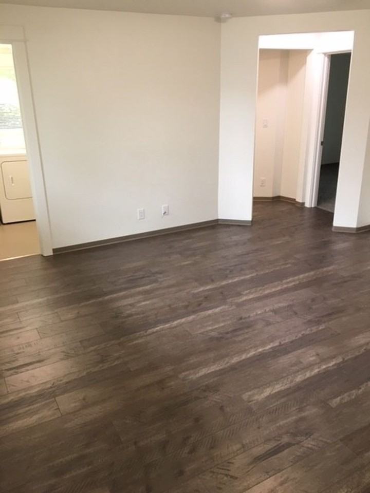 505 E 17th Ave - Photo 4 of 18