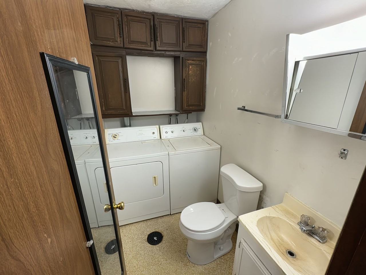 111 Keymar Dr - Photo 3 of 10