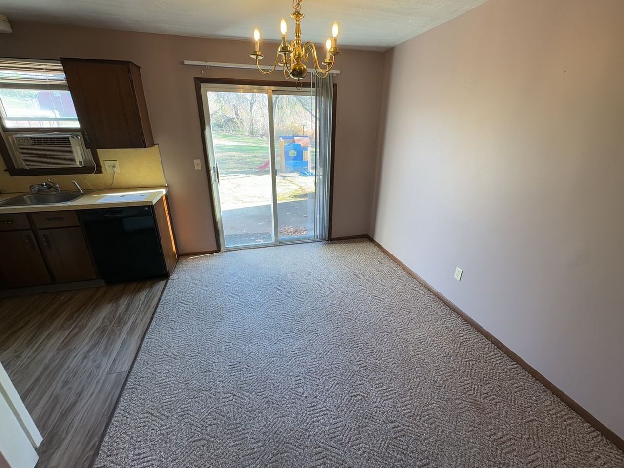 111 Keymar Dr - Photo 4 of 10