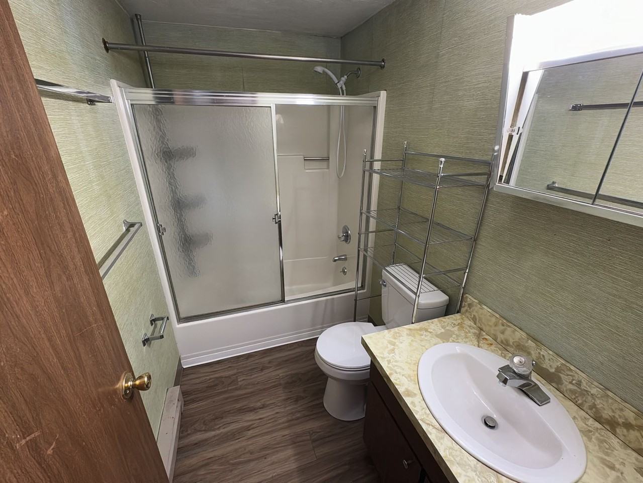 111 Keymar Dr - Photo 6 of 10