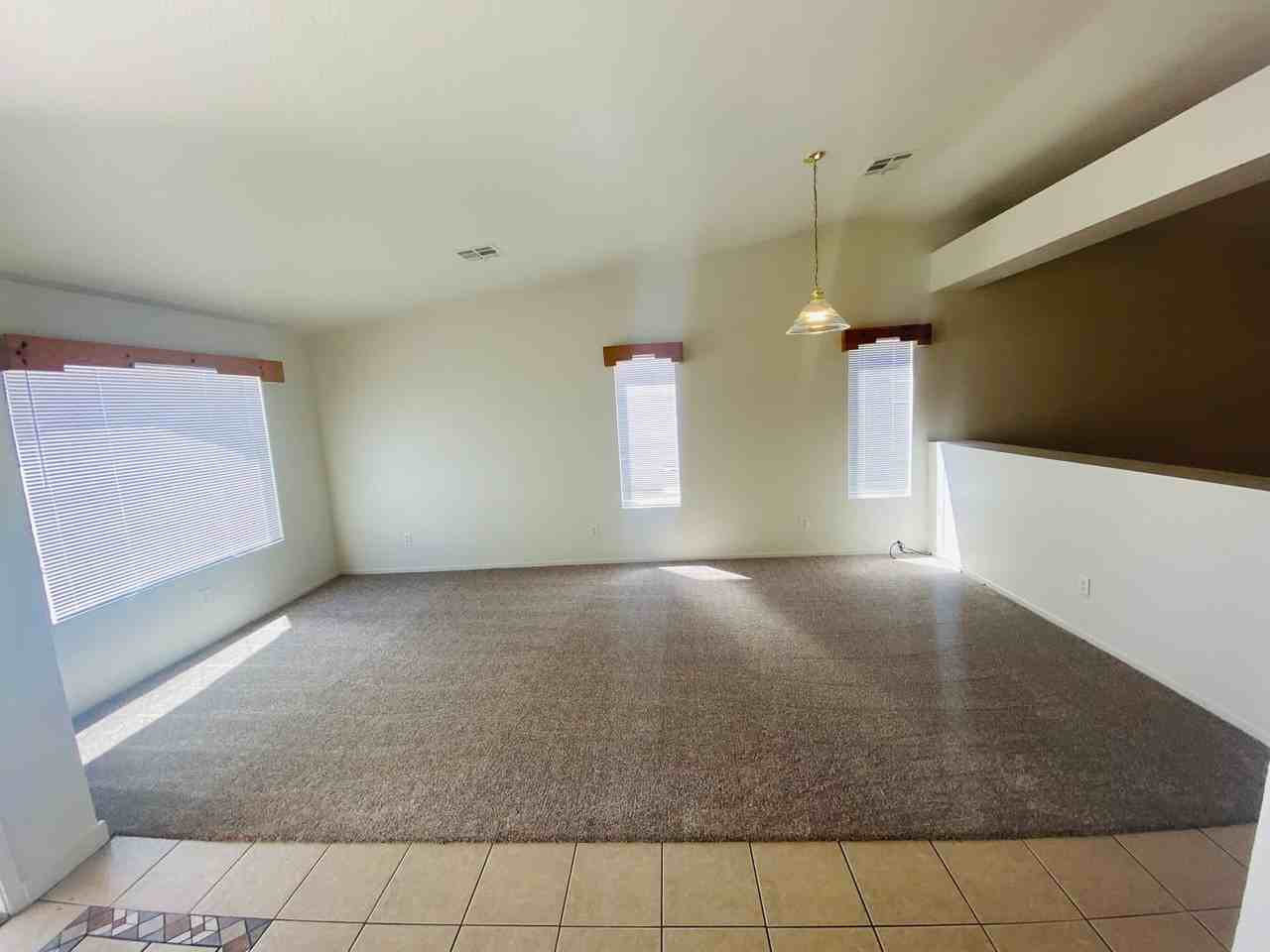 3122 Flower Garden Ct - Photo 4 of 19