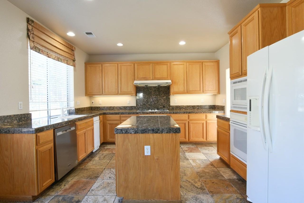 4070 Carracci Ln - Photo 6 of 24