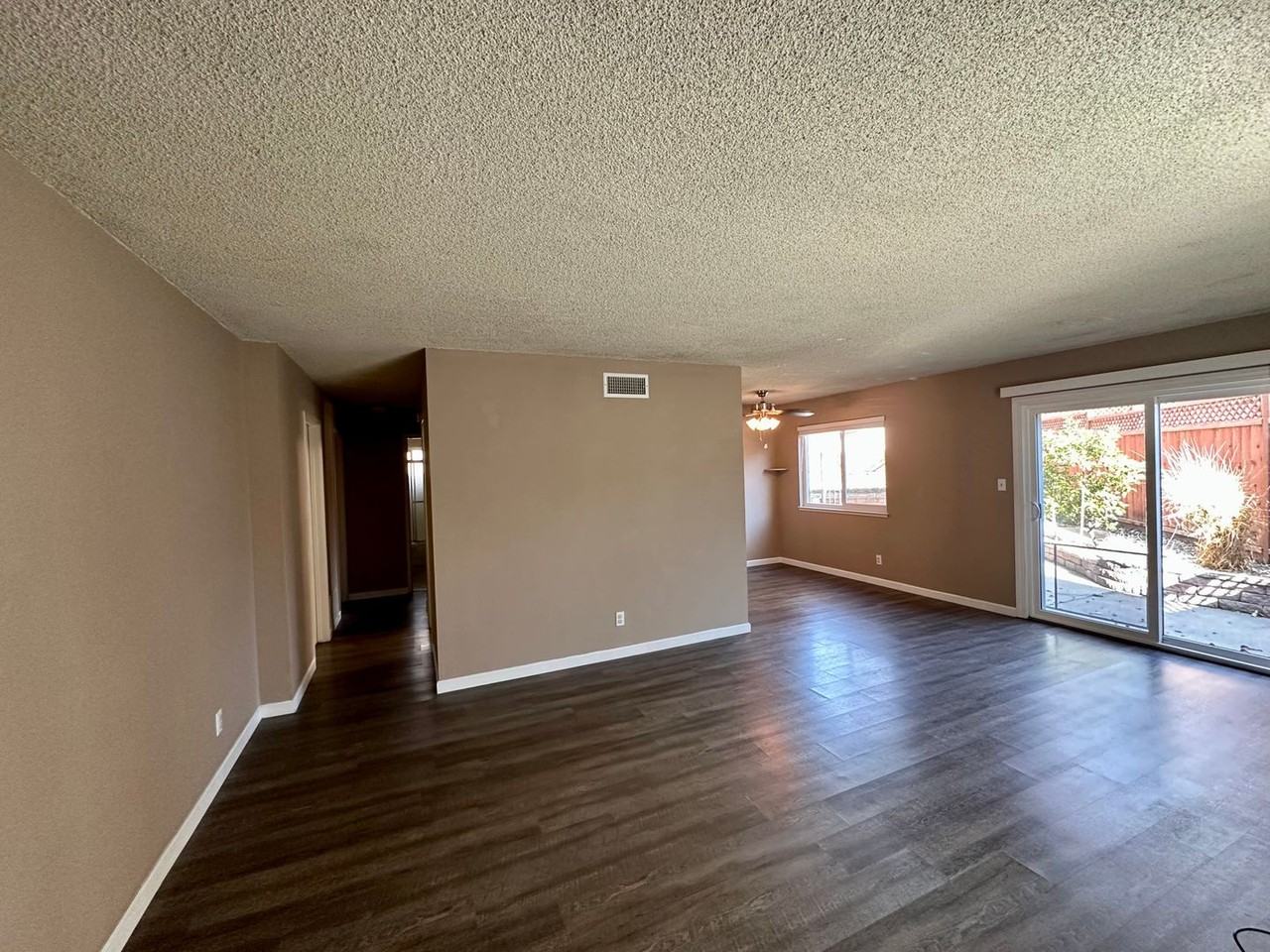 40214 Santa Teresa Cmn - Photo 2 of 11