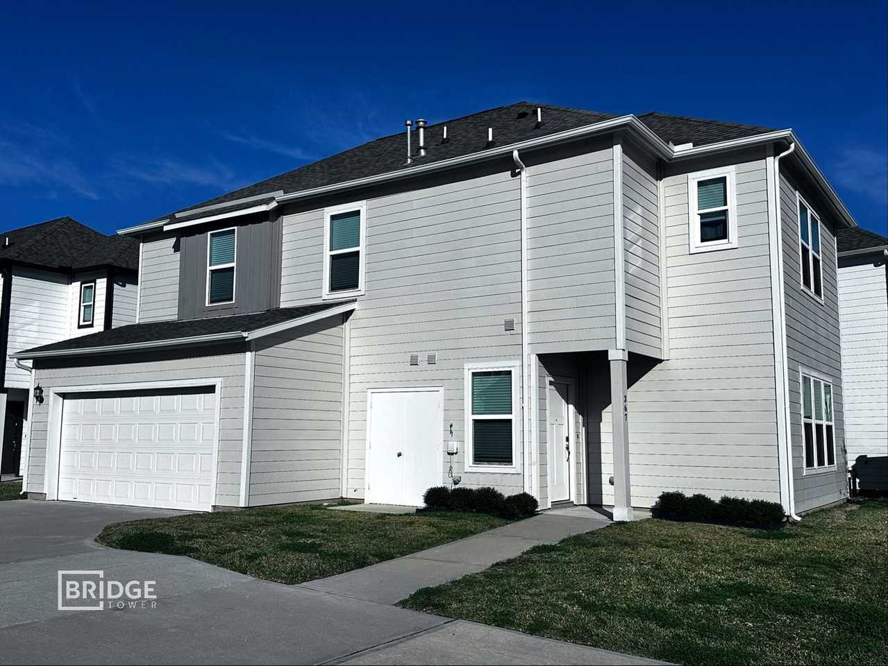 367 Huisache St - Photo 2 of 15