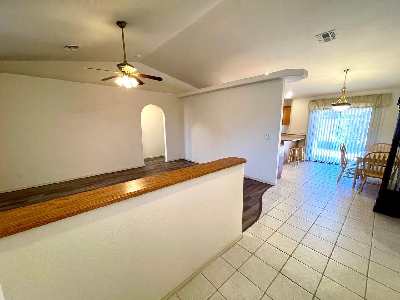 3854 N Diamond Dr - Photo 3 of 33