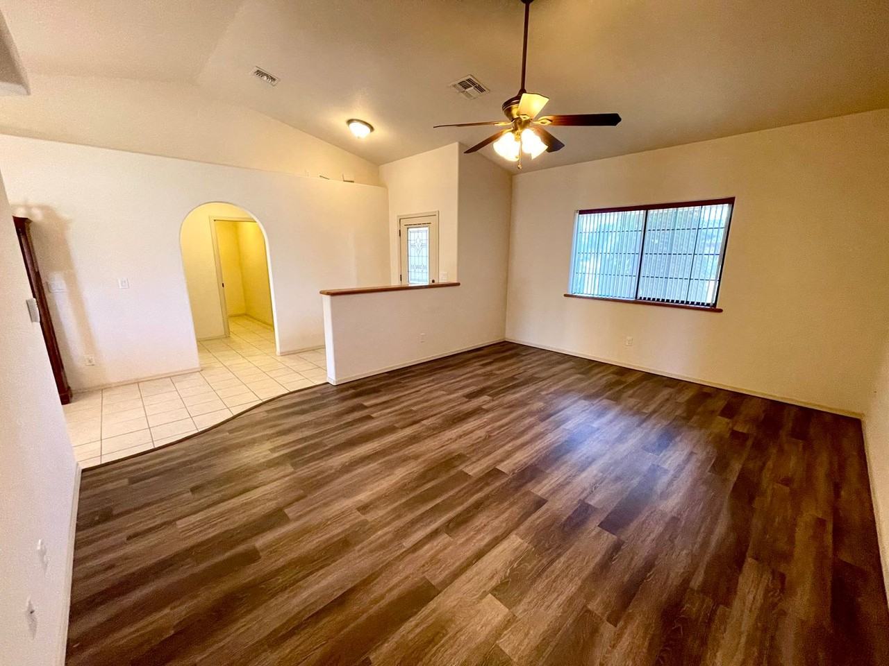 3854 N Diamond Dr - Photo 5 of 33