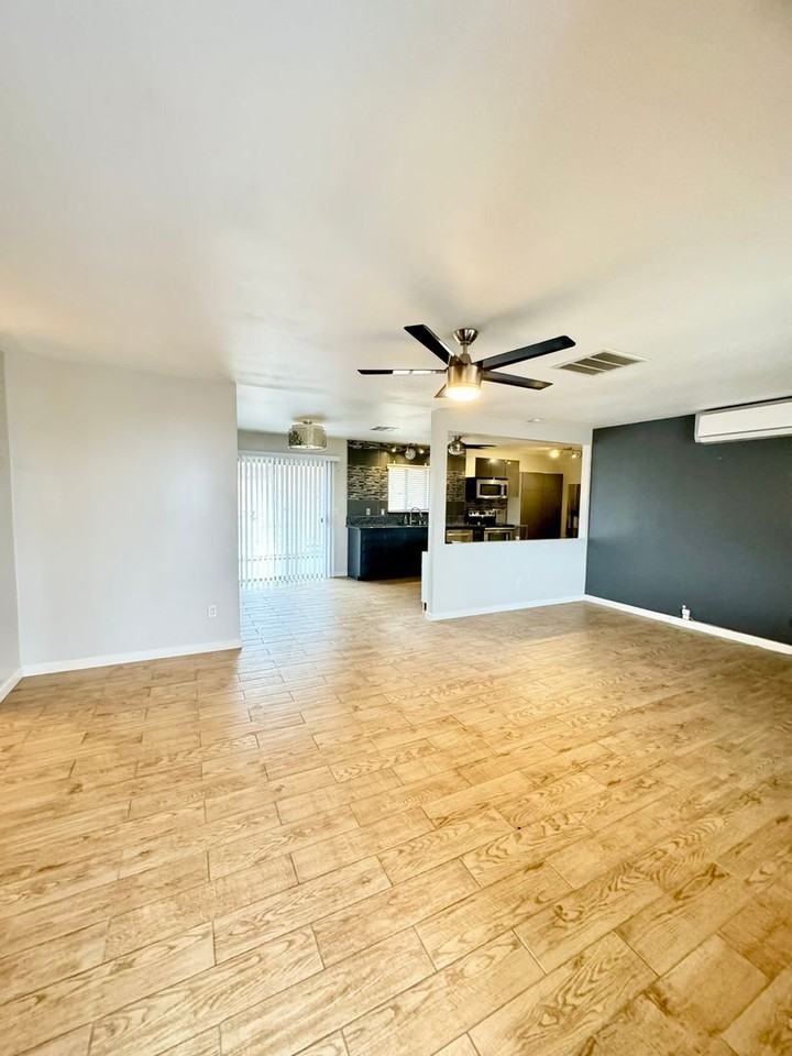 49140 Cedar Dr - Photo 2 of 24