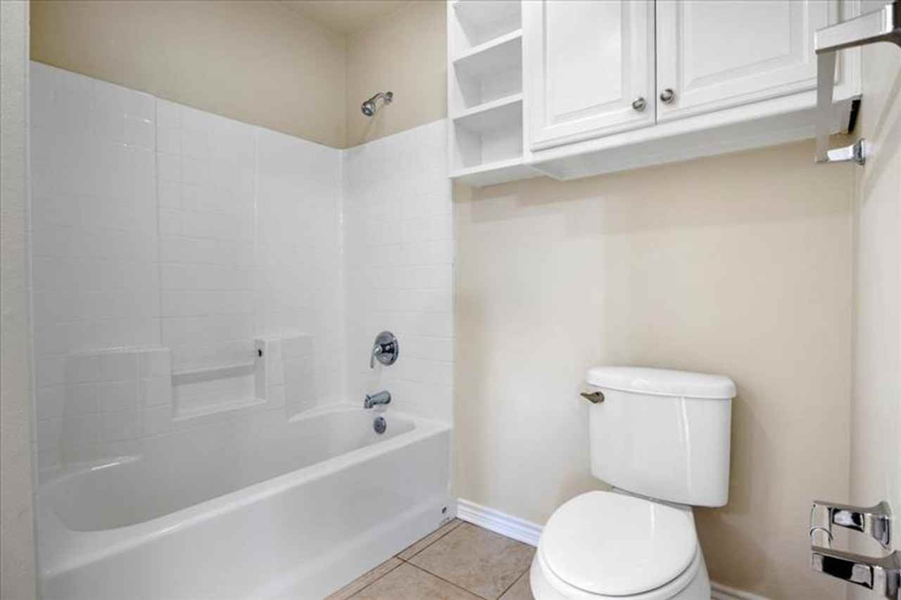 4041 Stonebridge Dr - Photo 6 of 21