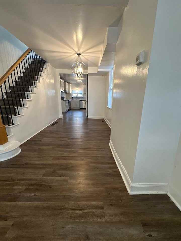 430 Hamilton St - Photo 4 of 10