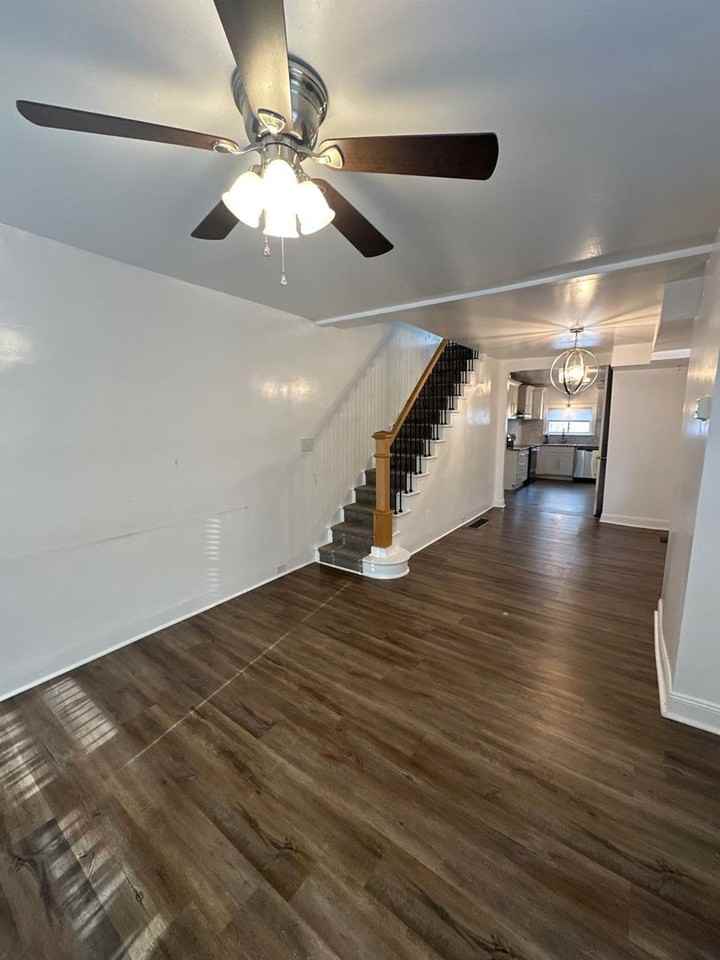 430 Hamilton St - Photo 5 of 10