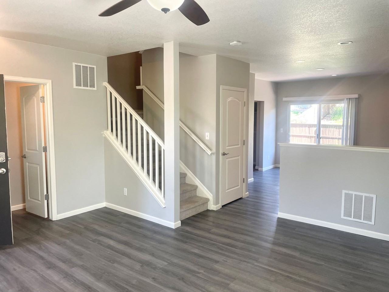 24708 E Layton Pl - Photo 4 of 25