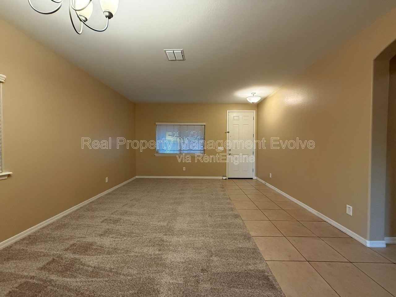 42239 N Wollemi St - Photo 4 of 46