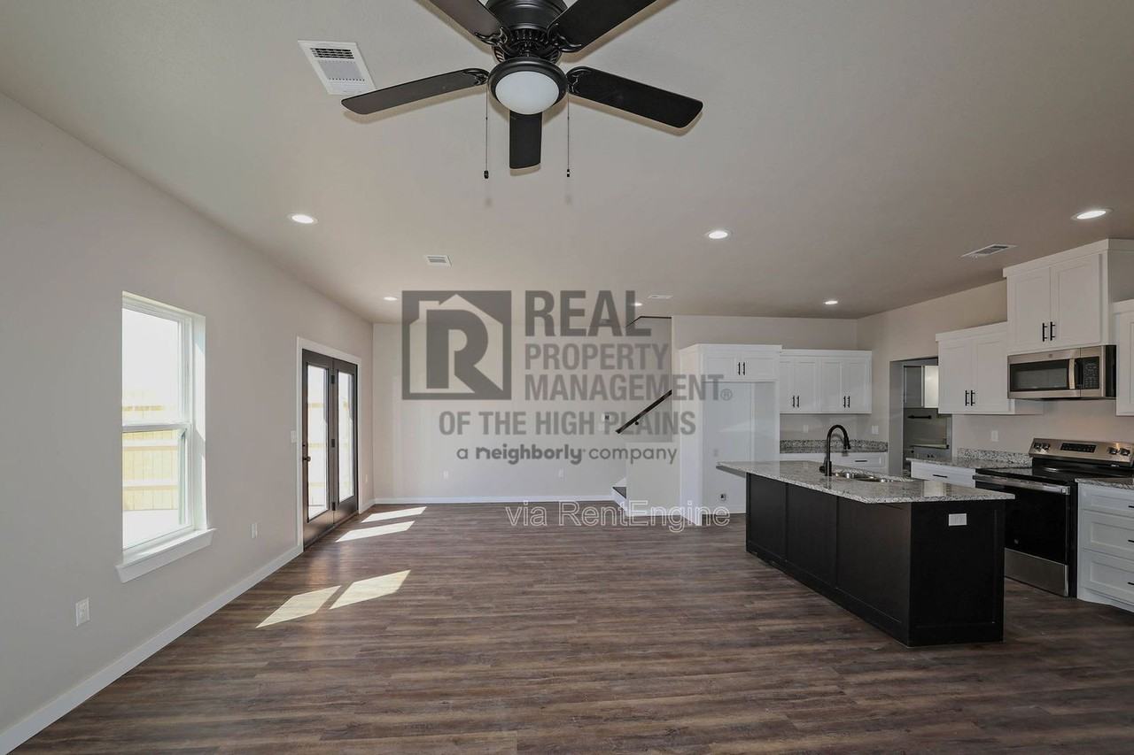 4720 Clive Ave - Photo 6 of 15