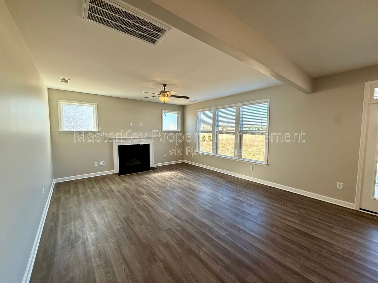 75 N Clearbrook Ct - Photo 4 of 31