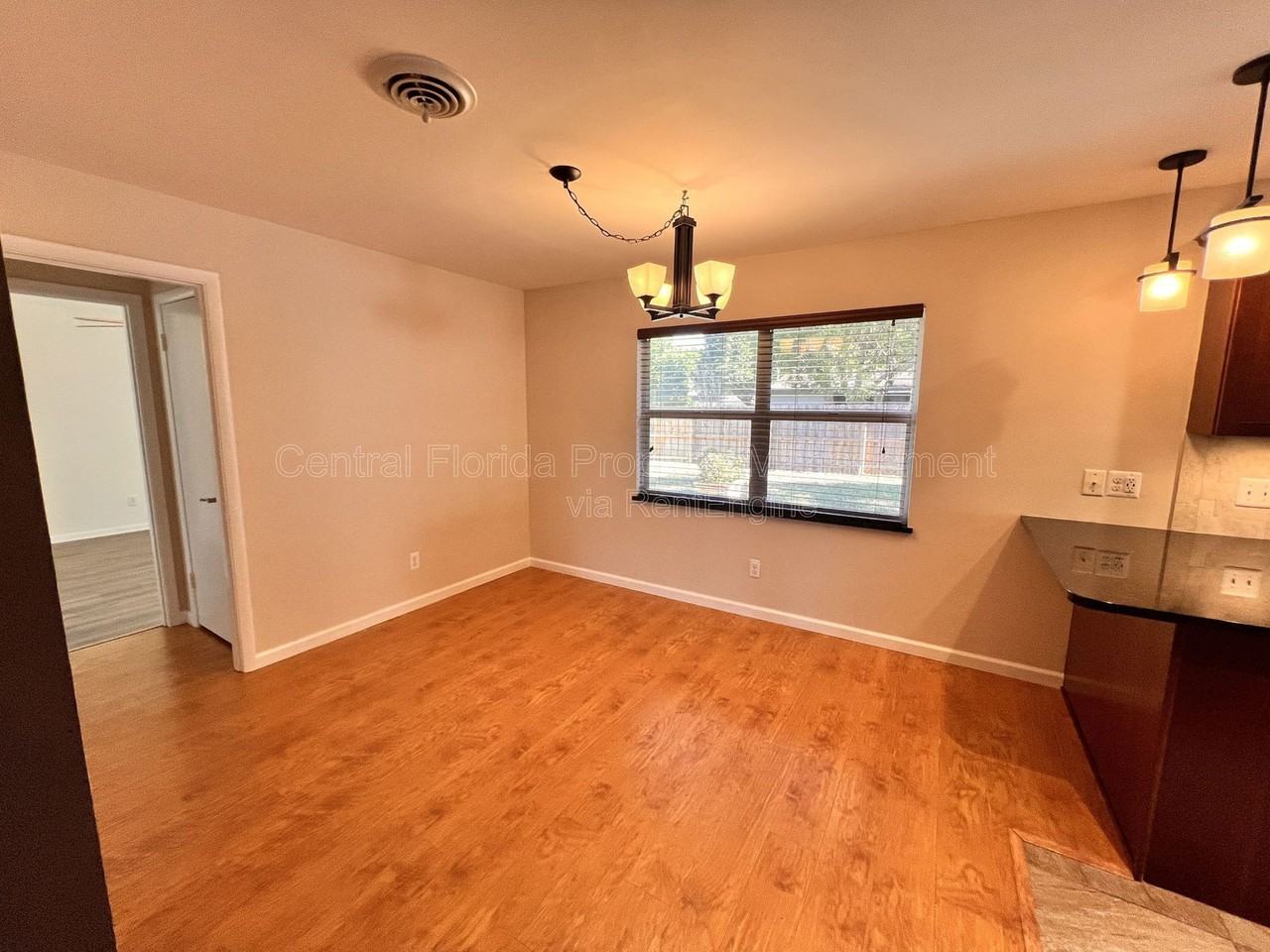 807 Morocco Ave - Photo 5 of 22