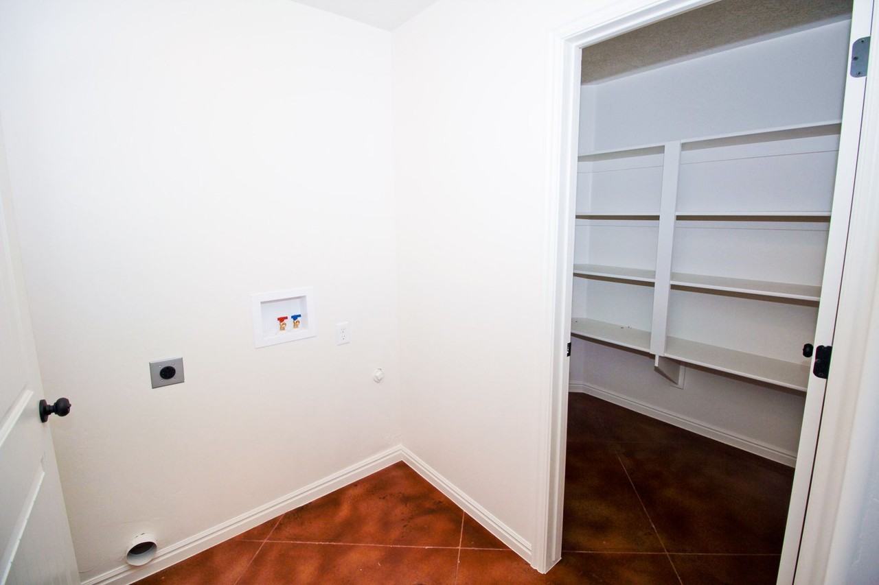 2801 E 450 N #348 - Photo 6 of 14