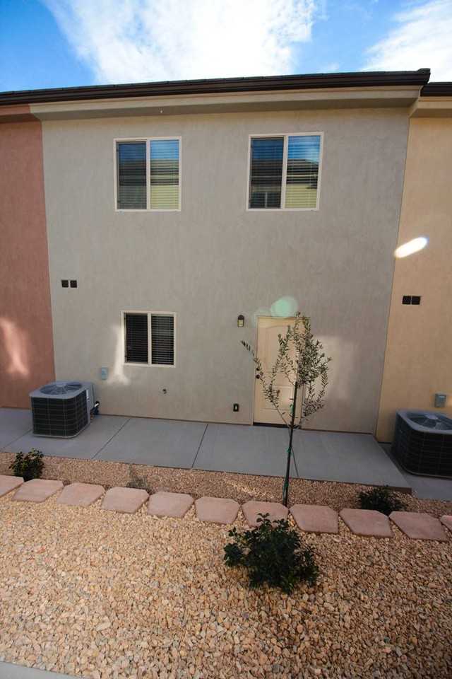 2801 E 450 N #348 - Photo 7 of 14