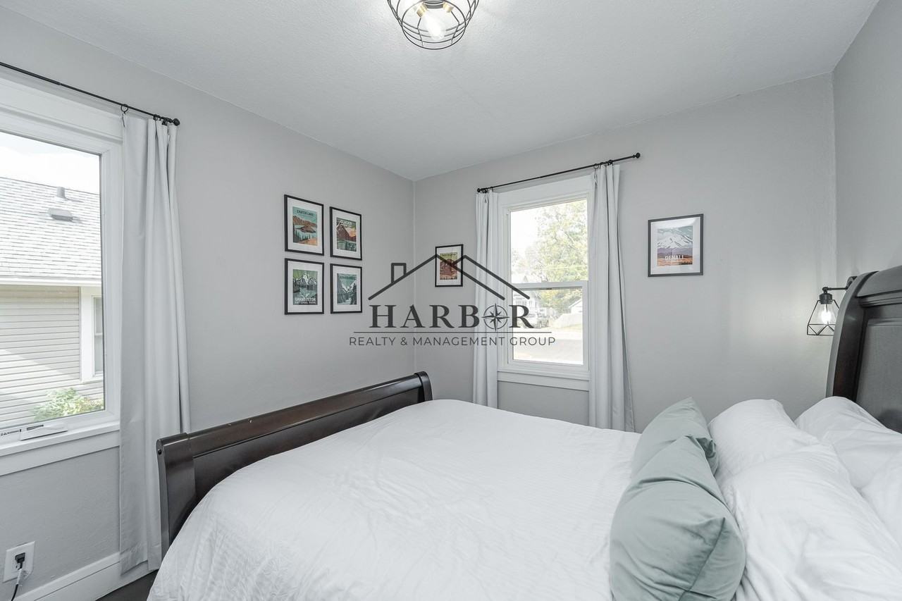 524 10th St Se - Photo 6 of 23