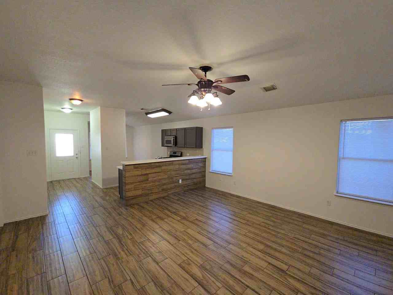 5006 Mill Creek Dr - Photo 5 of 31