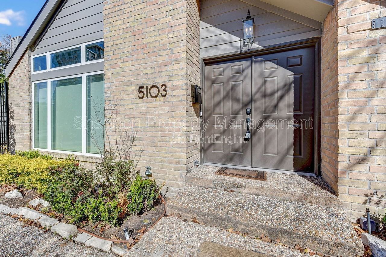 5103 Austin St - Photo 5 of 38