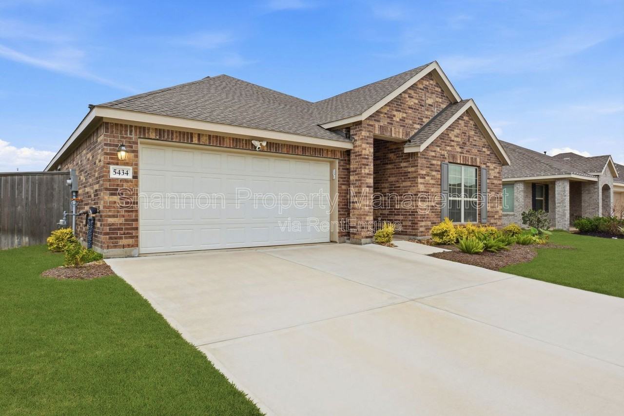 5434 Still Meadow Ln - Photo 3 of 43