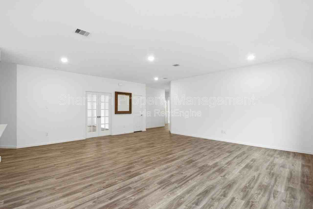 5434 Still Meadow Ln - Photo 5 of 36