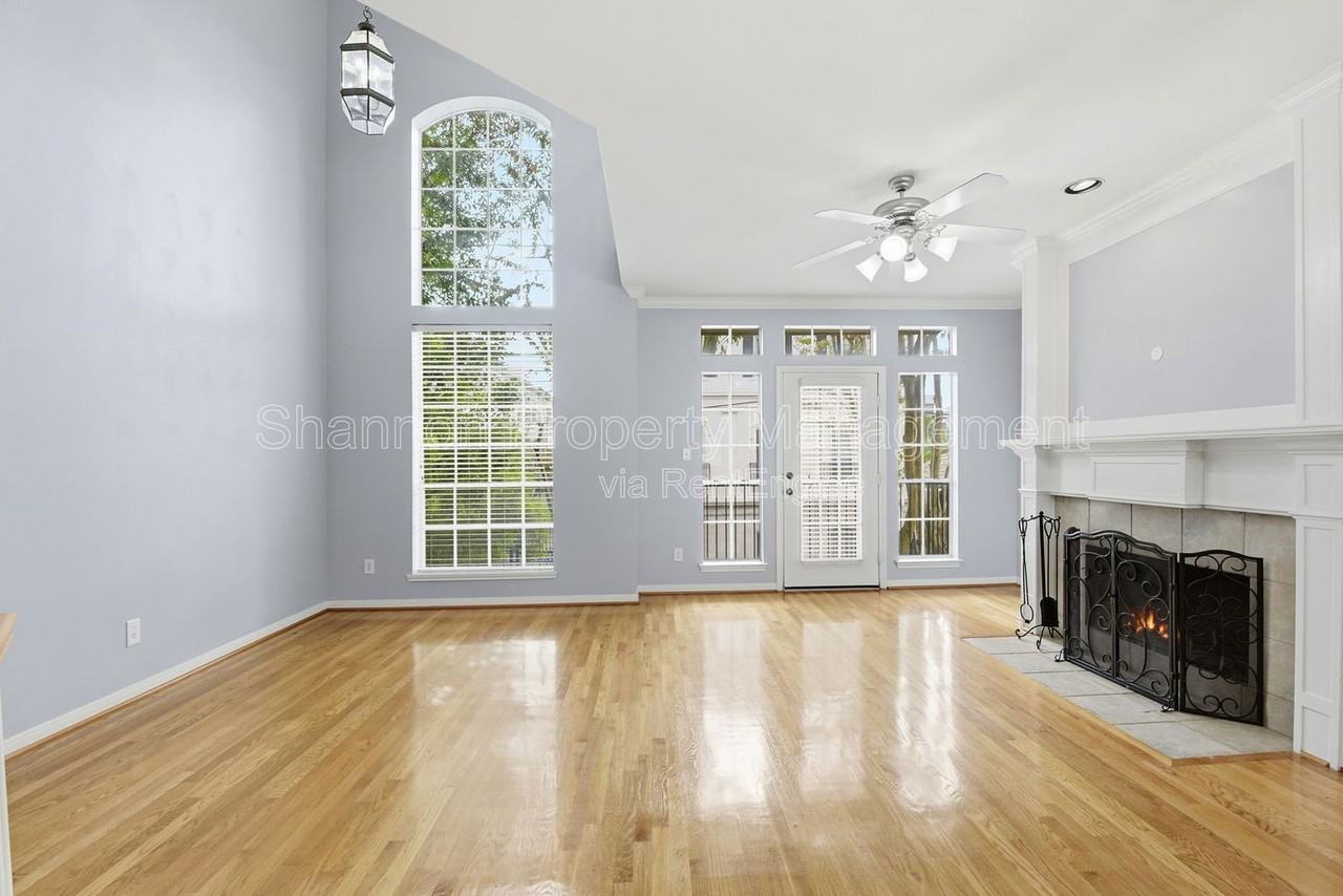 1314 W Webster St - Photo 6 of 31