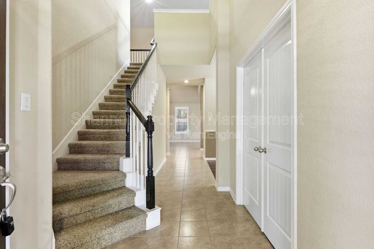 114 Forest Elk Pl - Photo 6 of 50