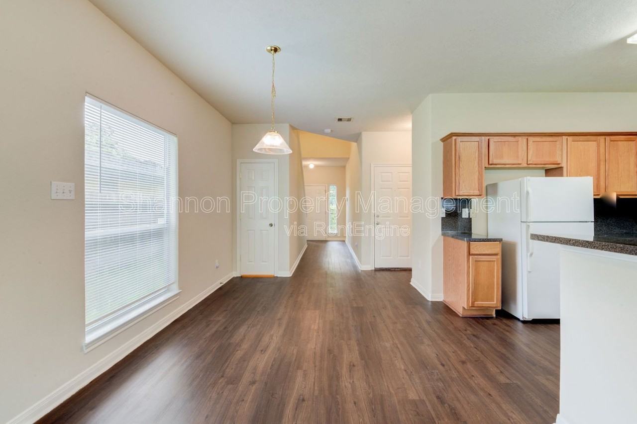 9606 Ashville Dr #B - Photo 2 of 21