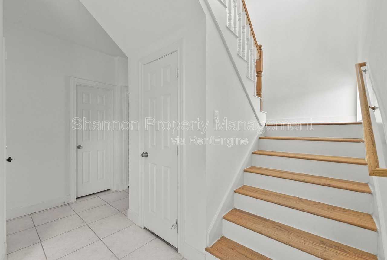 5343 Kiam St - Photo 4 of 37