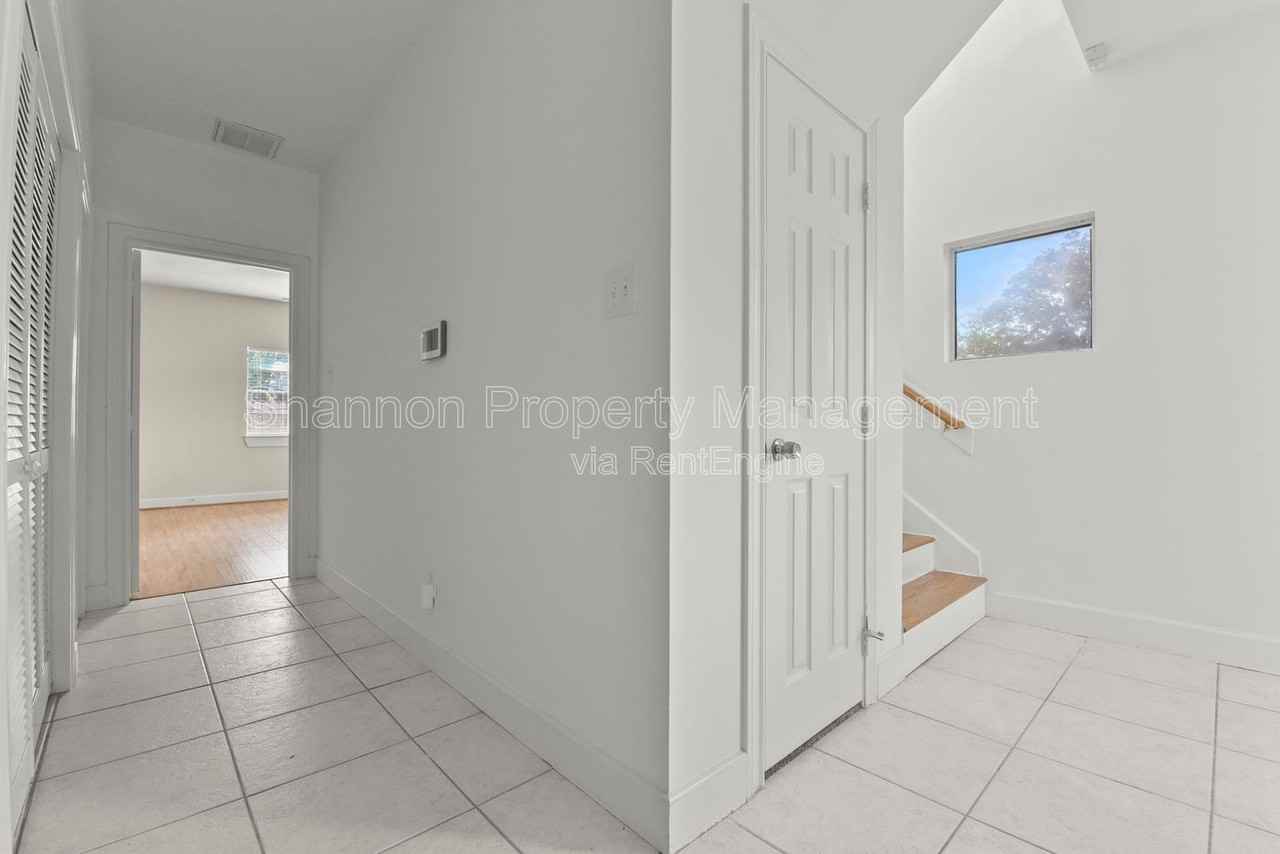 5343 Kiam St - Photo 7 of 37