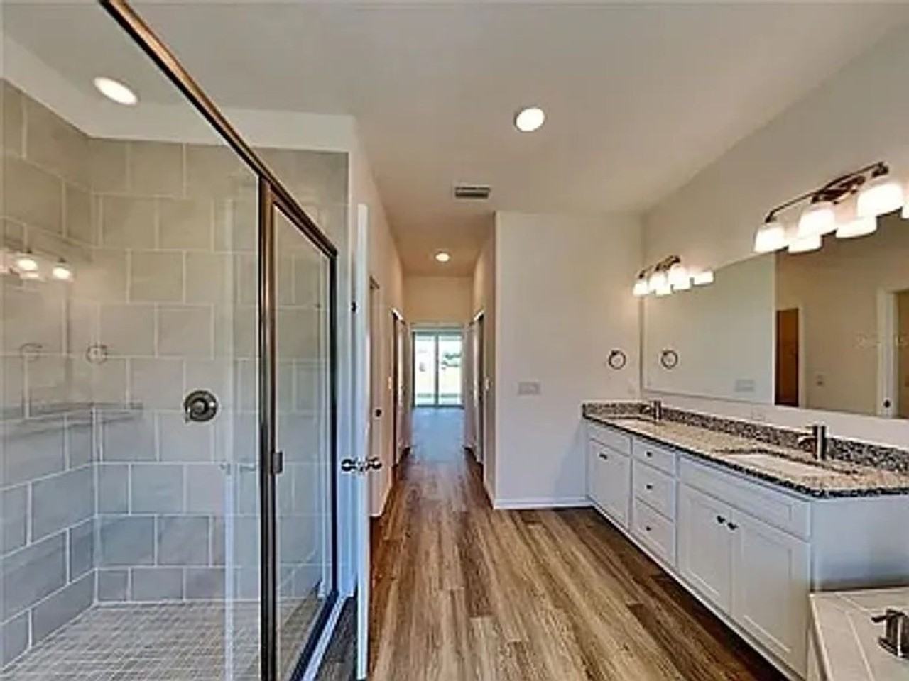 25126 Alcazar Dr - Photo 7 of 10