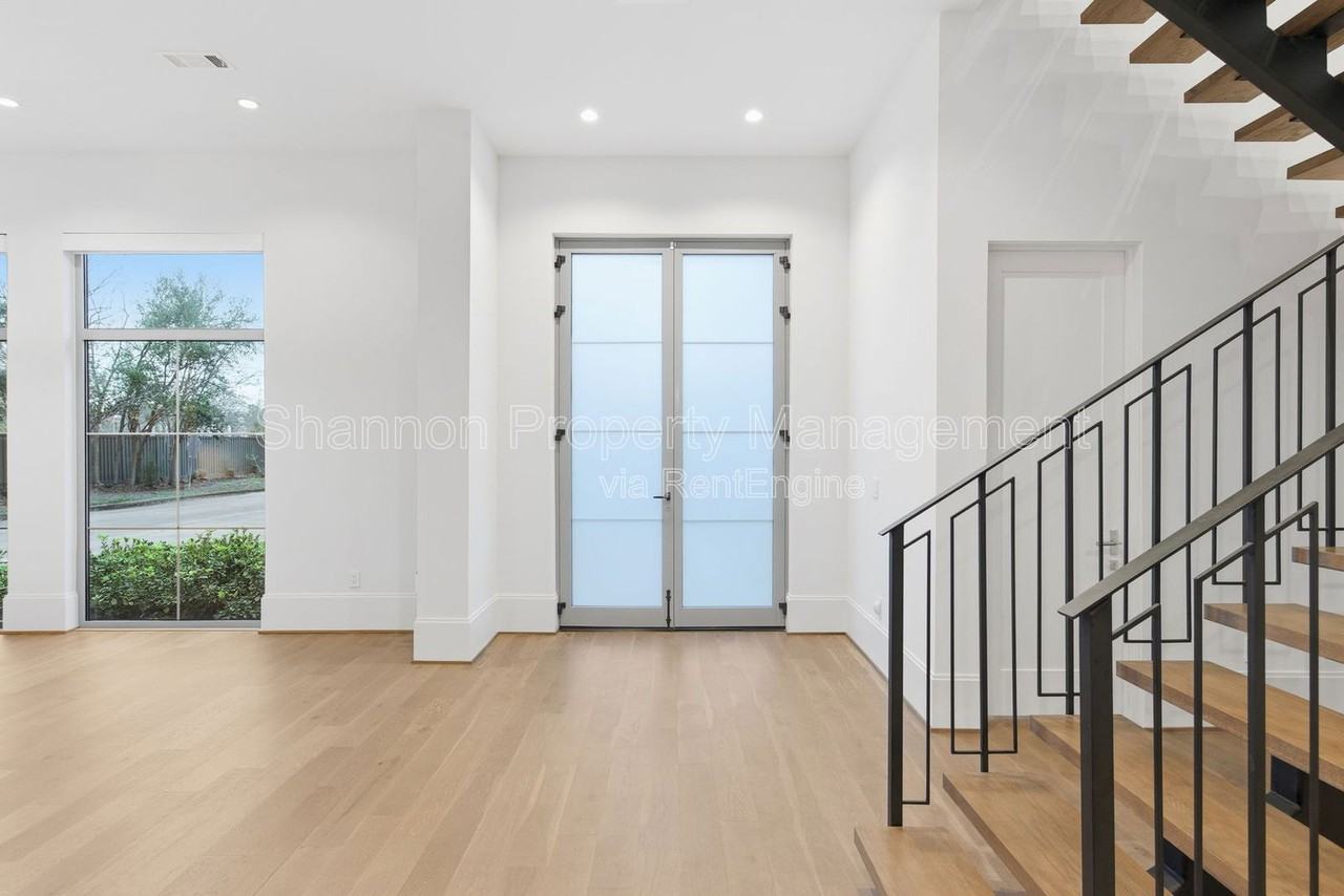 6273 Piping Rock Ln - Photo 5 of 50