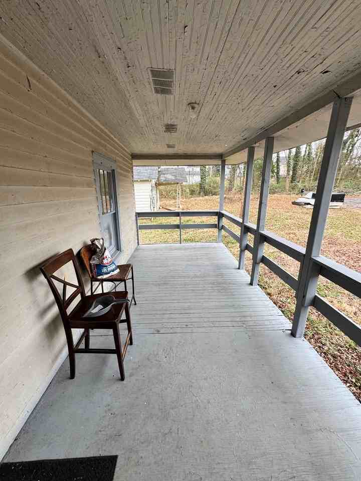 211 Duke St - Photo 5 of 21