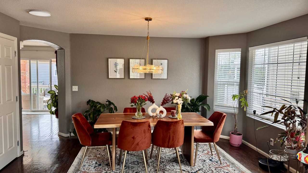 2208 Buttercup St - Photo 3 of 31