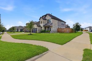 featured image of 5102 Brookshire Pass Dr