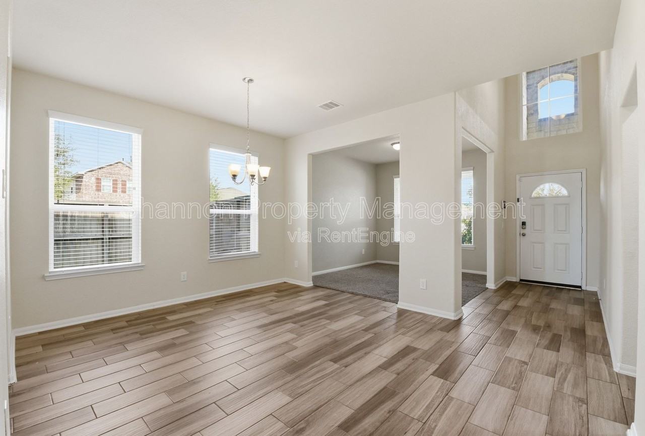 5102 Brookshire Pass Dr - Photo 6 of 29