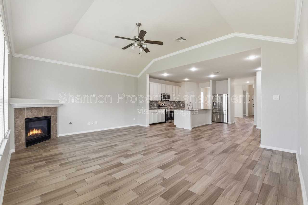 5102 Brookshire Pass Dr - Photo 7 of 29