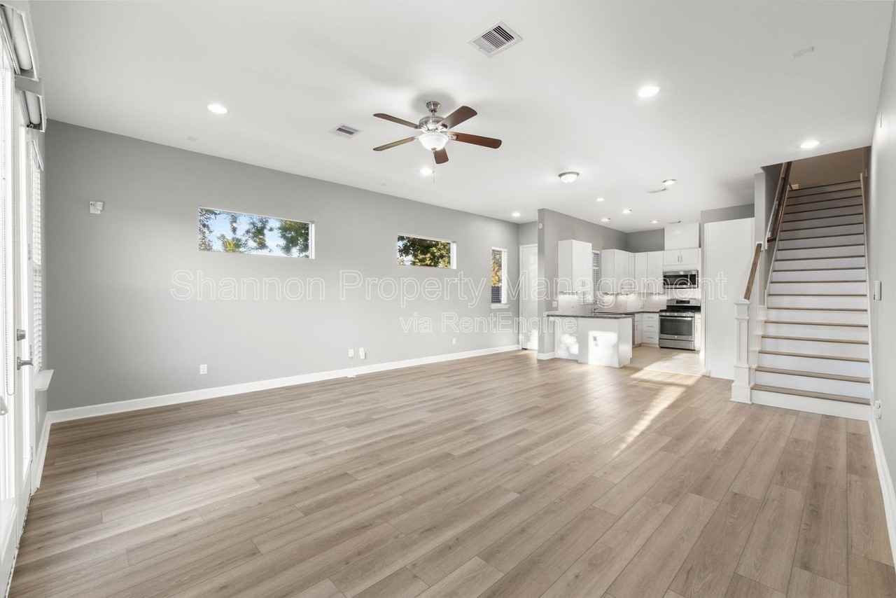 2709 Hardy St - Photo 6 of 34