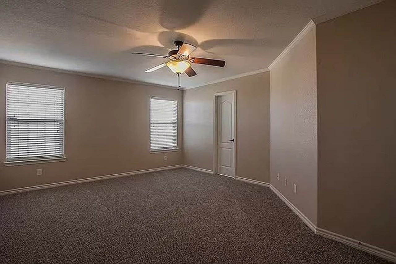 3710 Dewitt County Ct - Photo 6 of 15