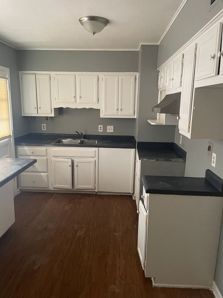 4183 Argonne St - Photo 2 of 9