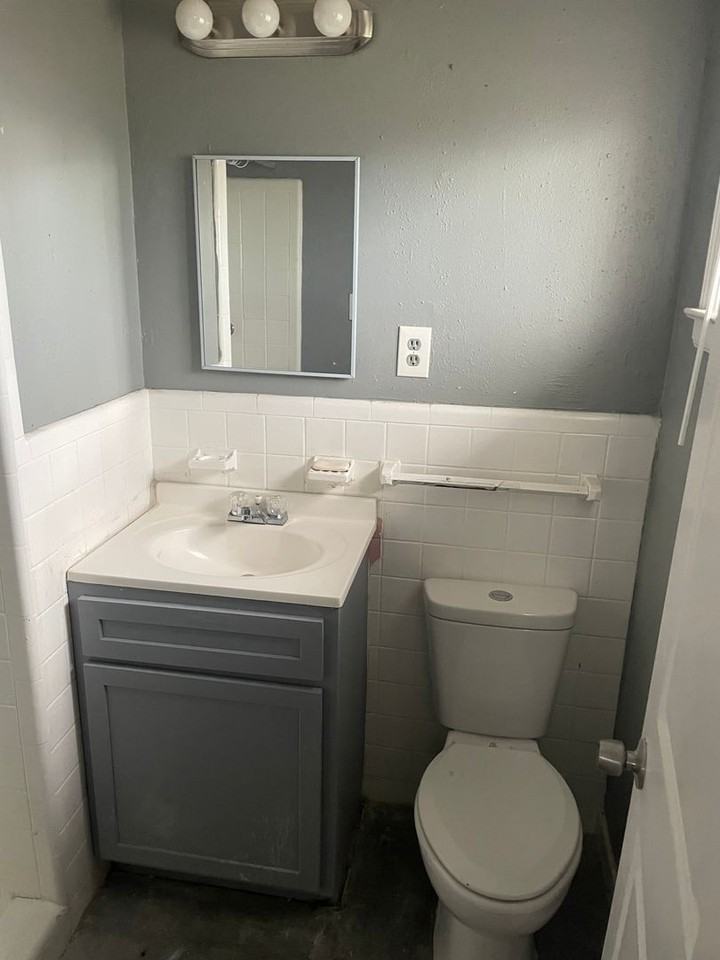 4183 Argonne St - Photo 6 of 9