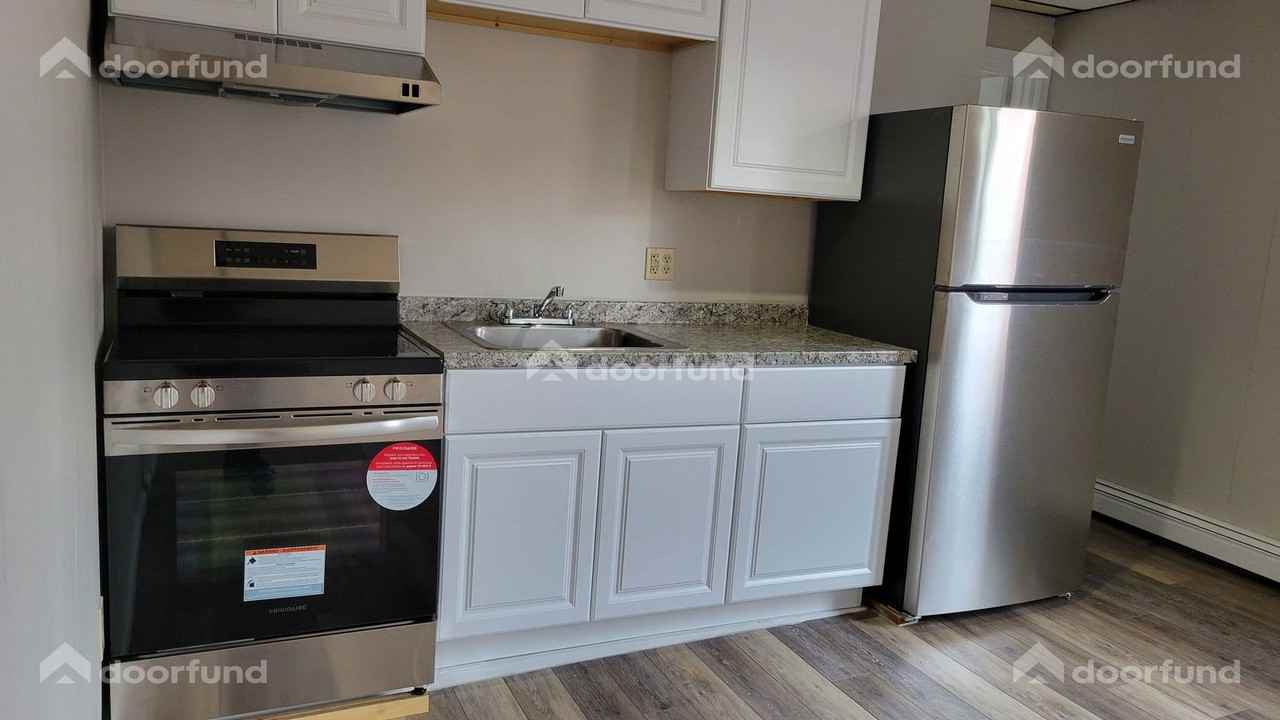 290 Central St #4 - Photo 3 of 9