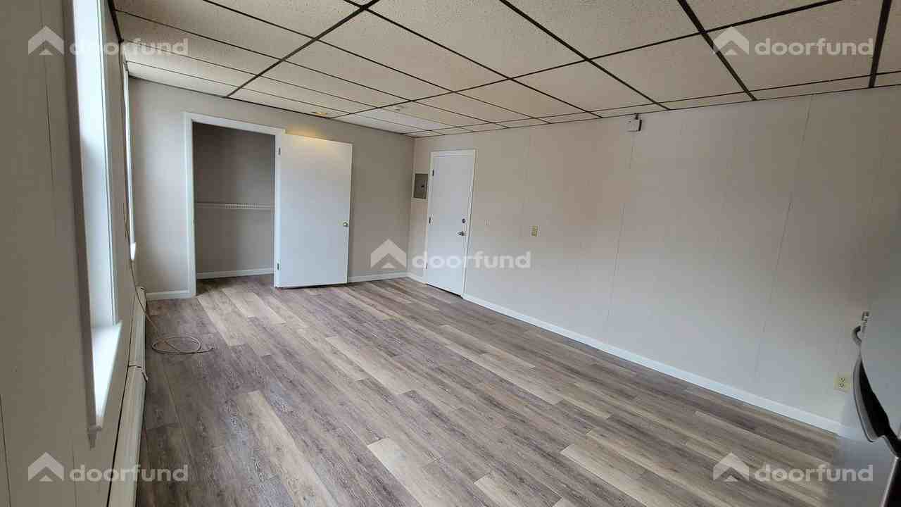 290 Central St #4 - Photo 4 of 9