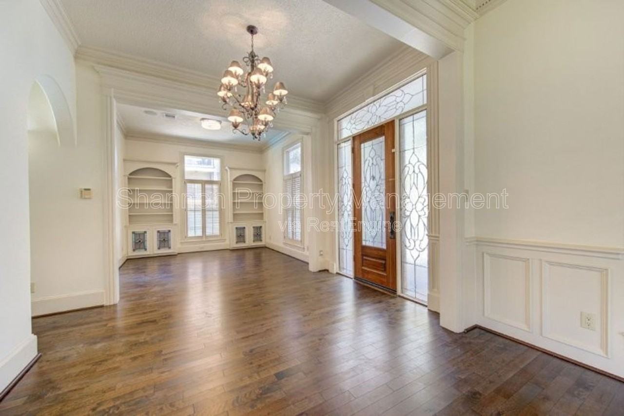 122 Vieux Carre Dr - Photo 6 of 33