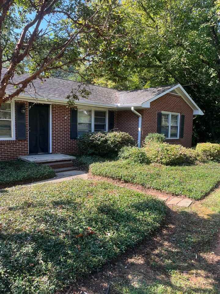 168 Hardin Dr - Photo 2 of 23