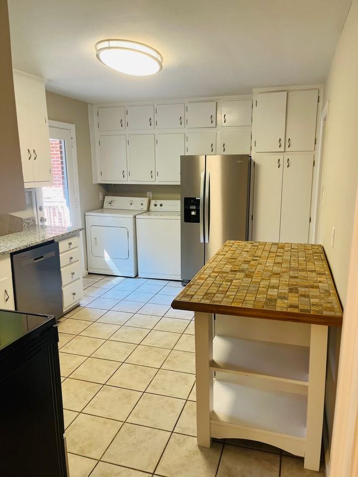 168 Hardin Dr - Photo 5 of 23