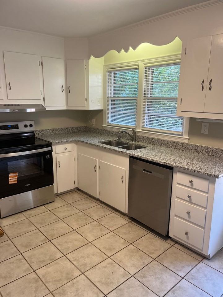 168 Hardin Dr - Photo 6 of 23